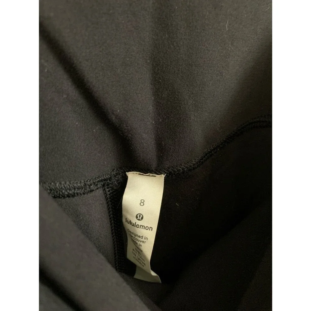 lululemon Love Knot Wrap Legging 21” Crop Yoga Black Athletic Leggings Size 8